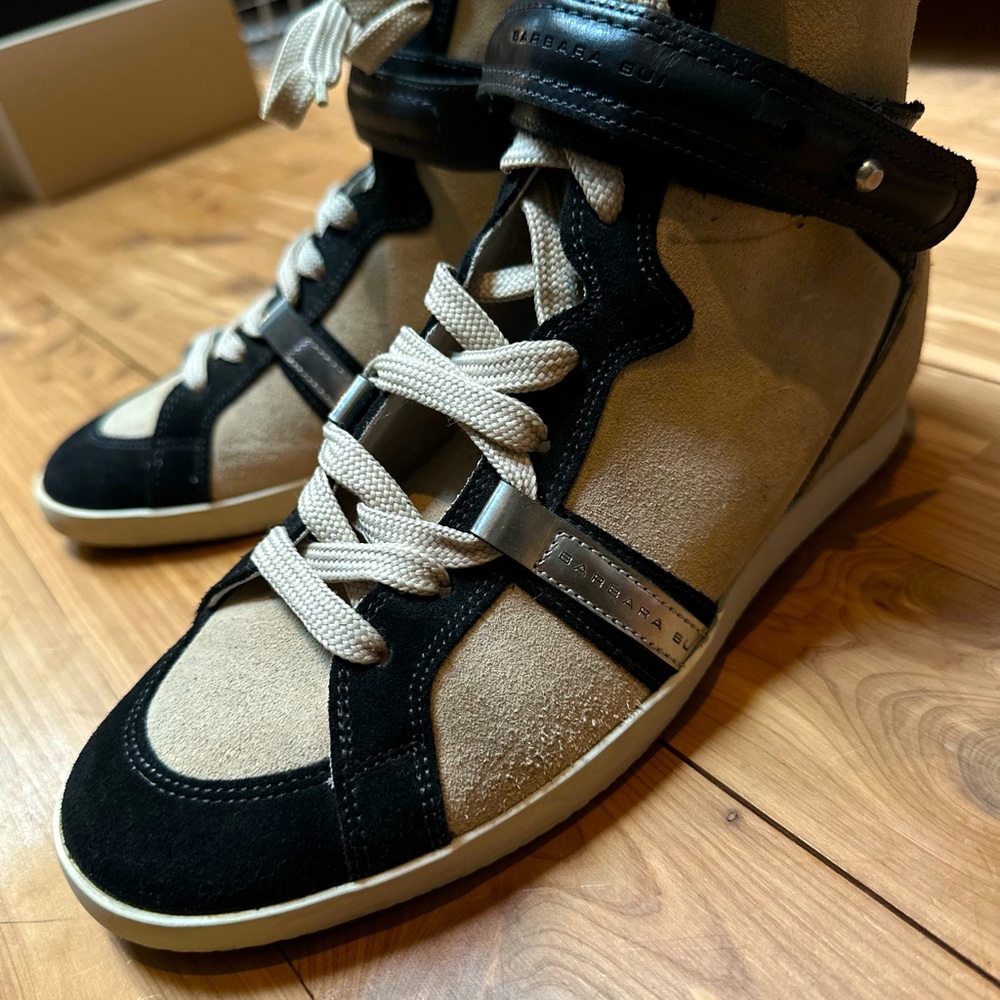 Barbara Bui high top, leather sneaker VGUC-GUC